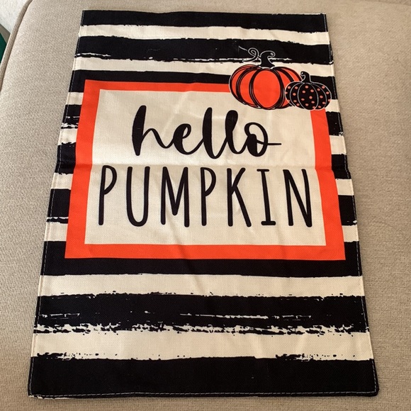 3/$15 NWT Hello Pumpkin garden flag for fall or autumn - Picture 2 of 3